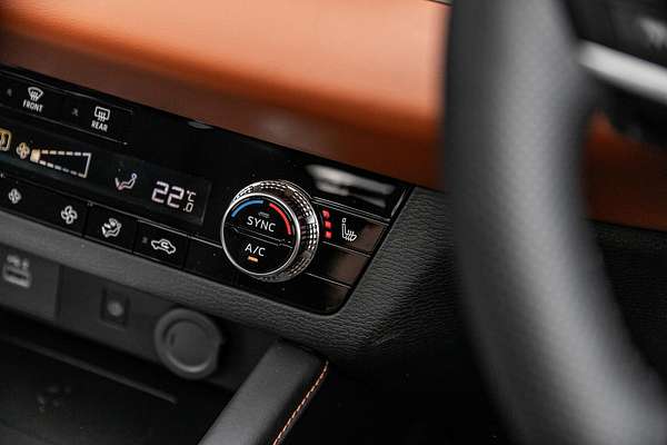2024 Mitsubishi Outlander PHEV Exceed Tourer ZM
