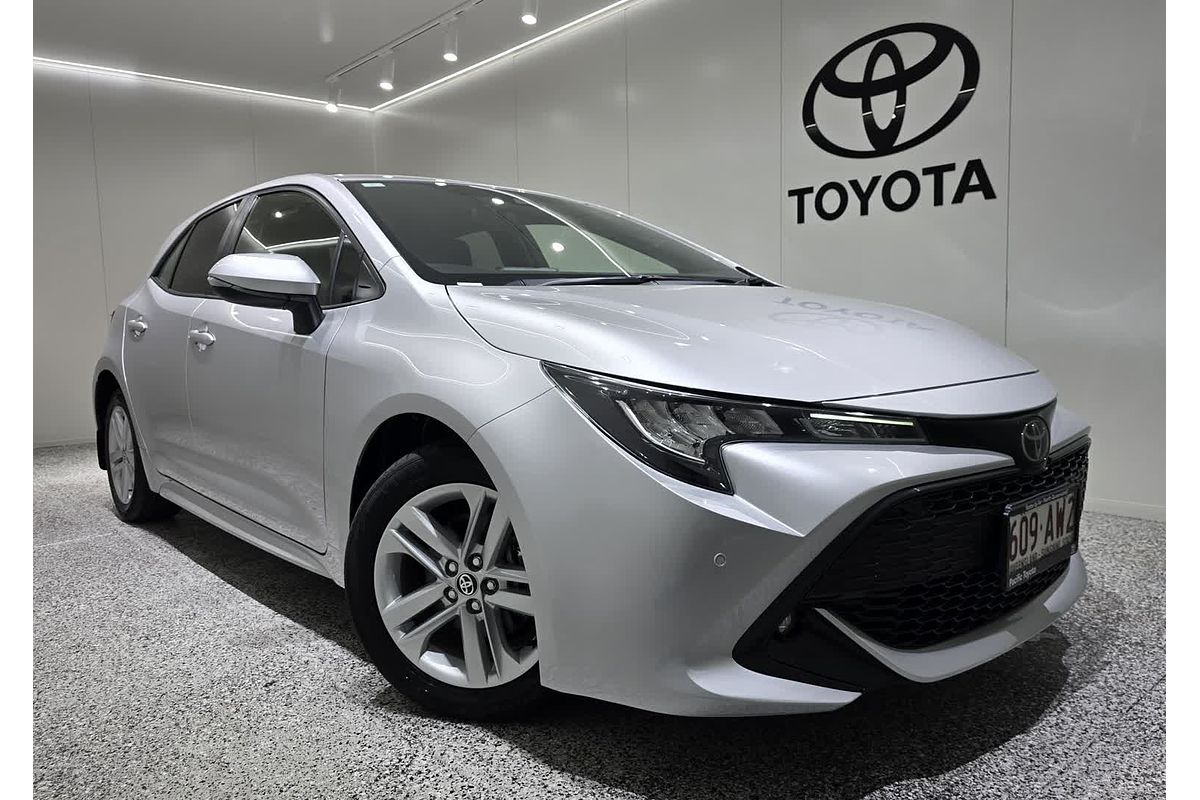 2020 Toyota Corolla SX MZEA12R