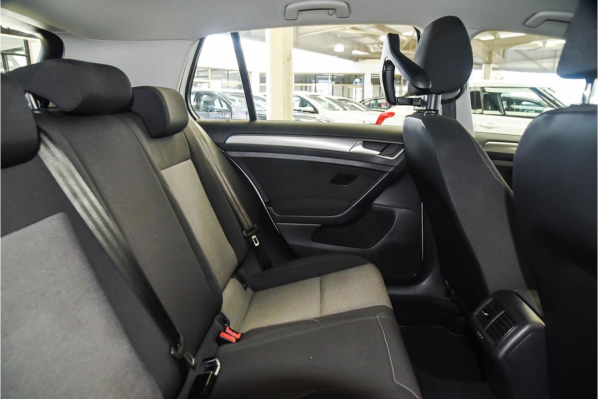 2015 Volkswagen Golf 90TSI 7