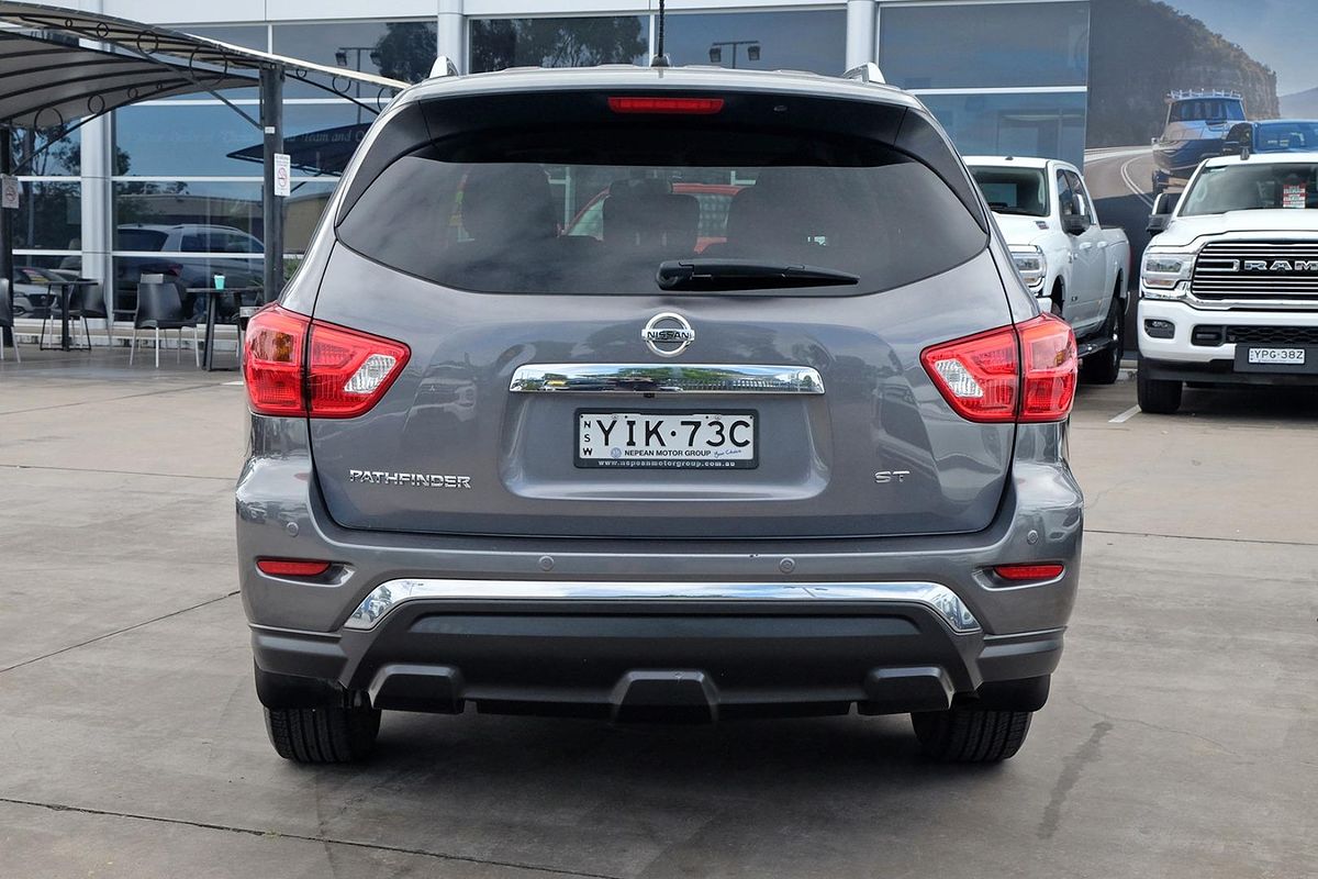 2017 Nissan Pathfinder ST R52 Series II