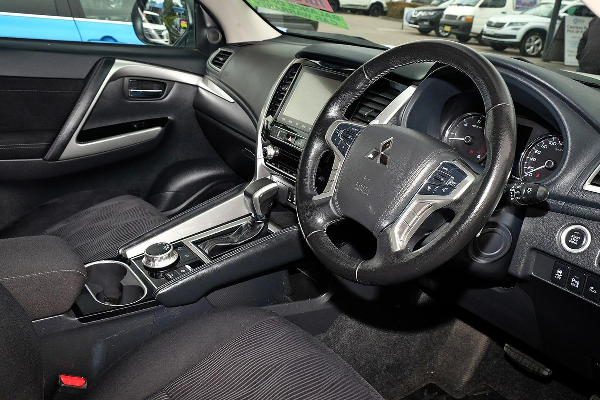 2023 Mitsubishi Pajero Sport GLS QF