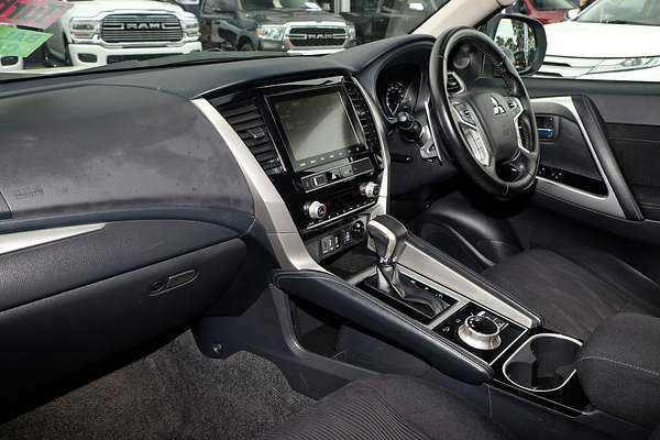 2023 Mitsubishi Pajero Sport GLS QF