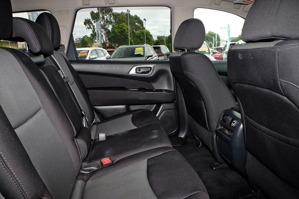 2017 Nissan Pathfinder ST R52 Series II