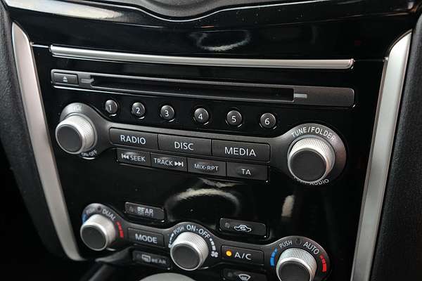 2017 Nissan Pathfinder ST R52 Series II
