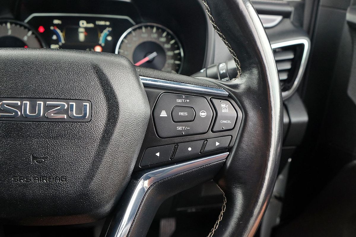 2023 Isuzu MU-X LS-T
