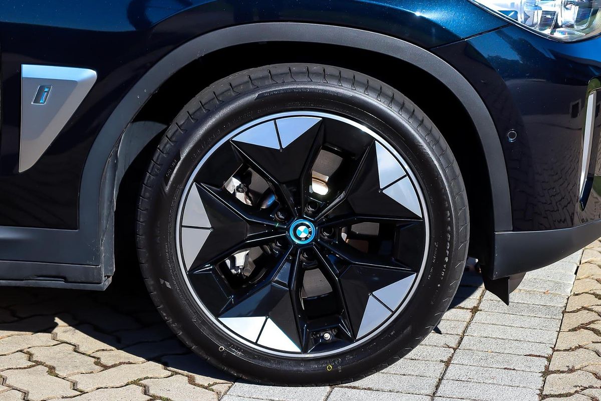 2021 BMW iX3 G08