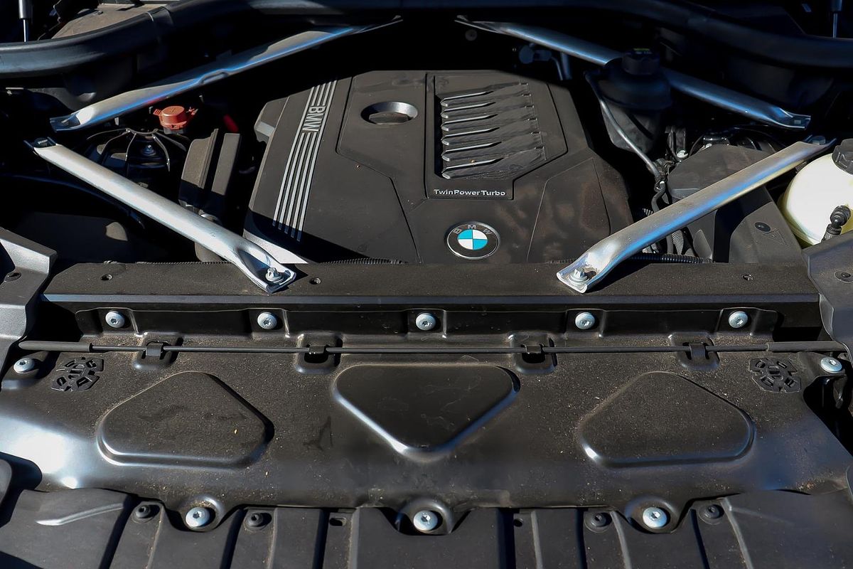 2020 BMW X6 xDrive40i M Sport G06