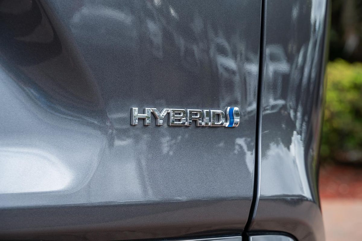 2024 Toyota RAV4 XSE AXAH54R