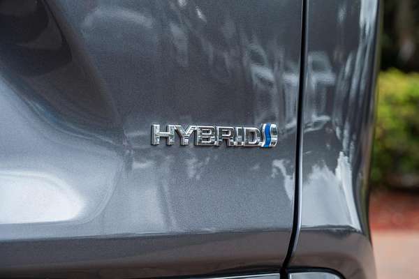 2024 Toyota RAV4 XSE AXAH54R