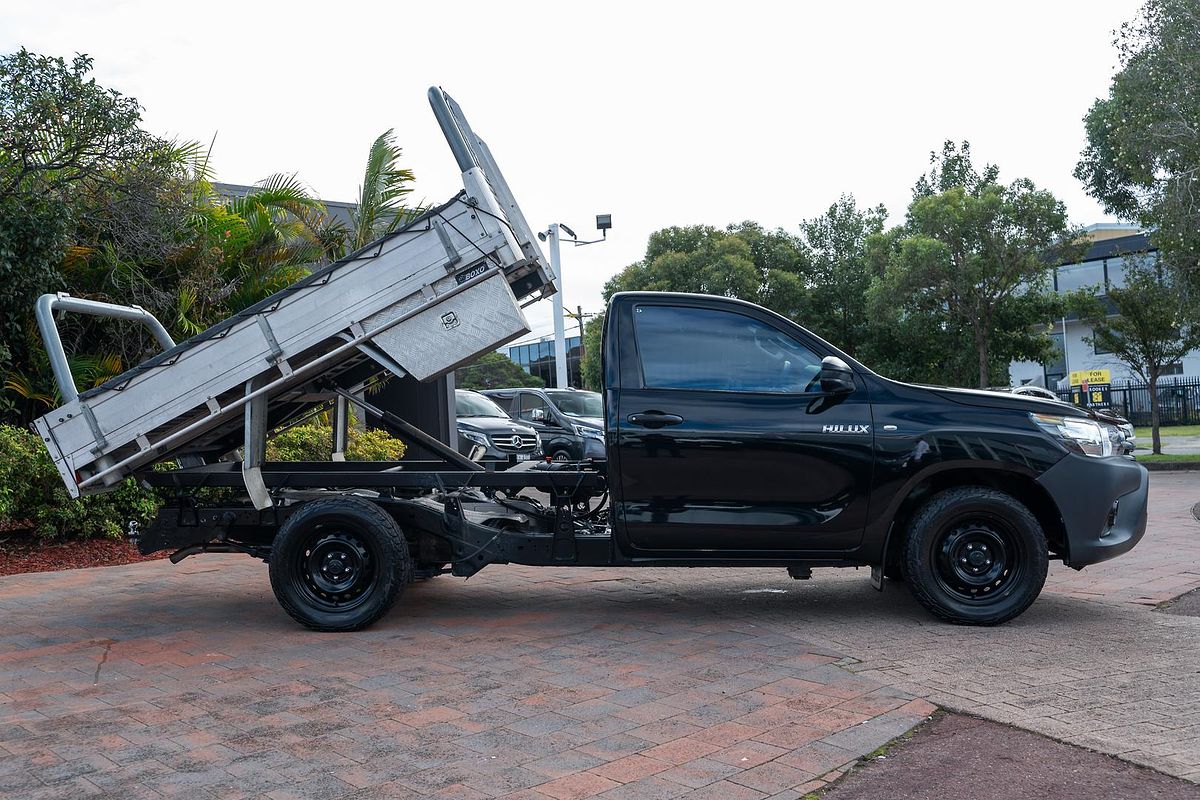 2016 Toyota Hilux Workmate TGN121R Rear Wheel Drive