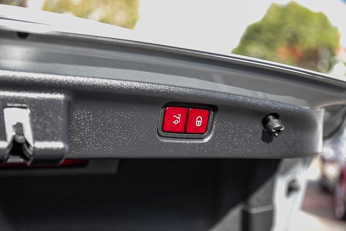 2023 Mercedes-Benz C-Class C200 W206