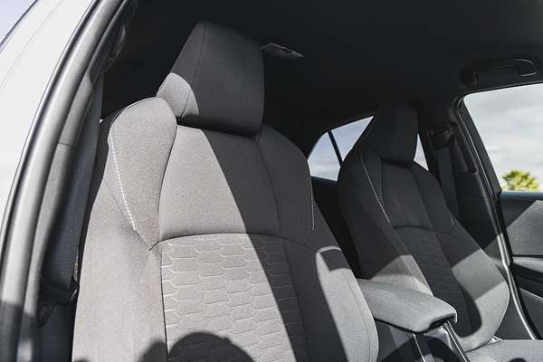 2022 Toyota Corolla Ascent Sport Hybrid ZWE211R