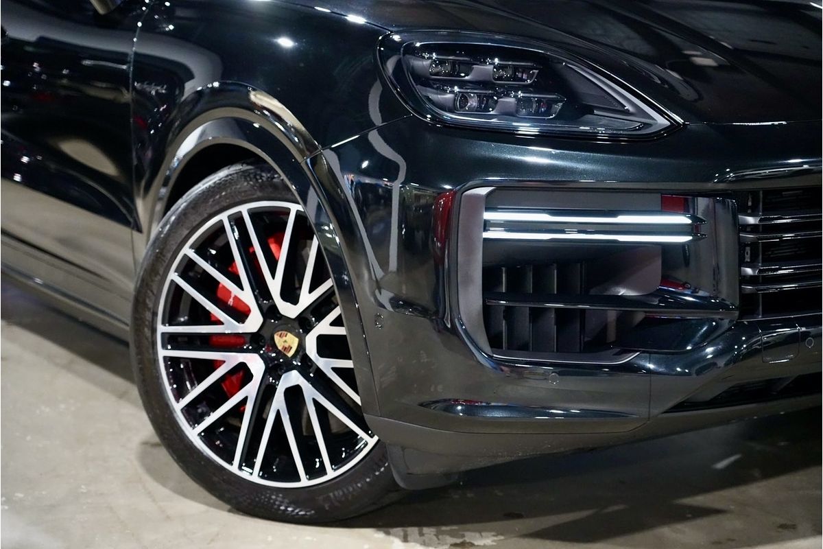 2023 Porsche Cayenne Turbo E-Hybrid 9YA II