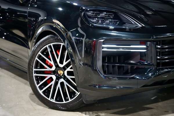 2023 Porsche Cayenne Turbo E-Hybrid 9YA II