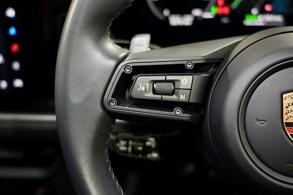 2023 Porsche Cayenne Turbo E-Hybrid 9YA II