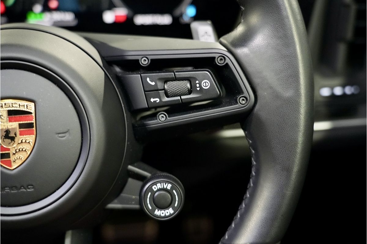 2023 Porsche Cayenne Turbo E-Hybrid 9YA II
