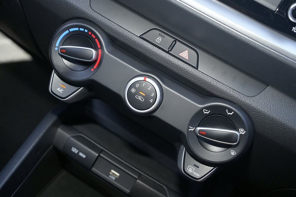 2025 Kia Stonic S YB