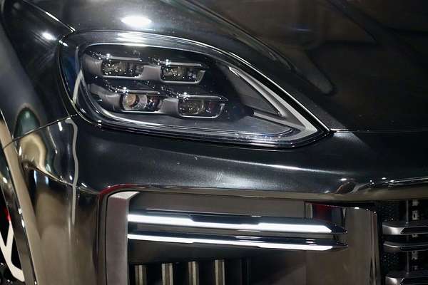 2023 Porsche Cayenne Turbo E-Hybrid 9YA II