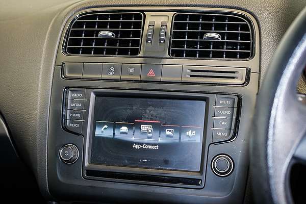 2015 Volkswagen Polo 66TSI Trendline 6R