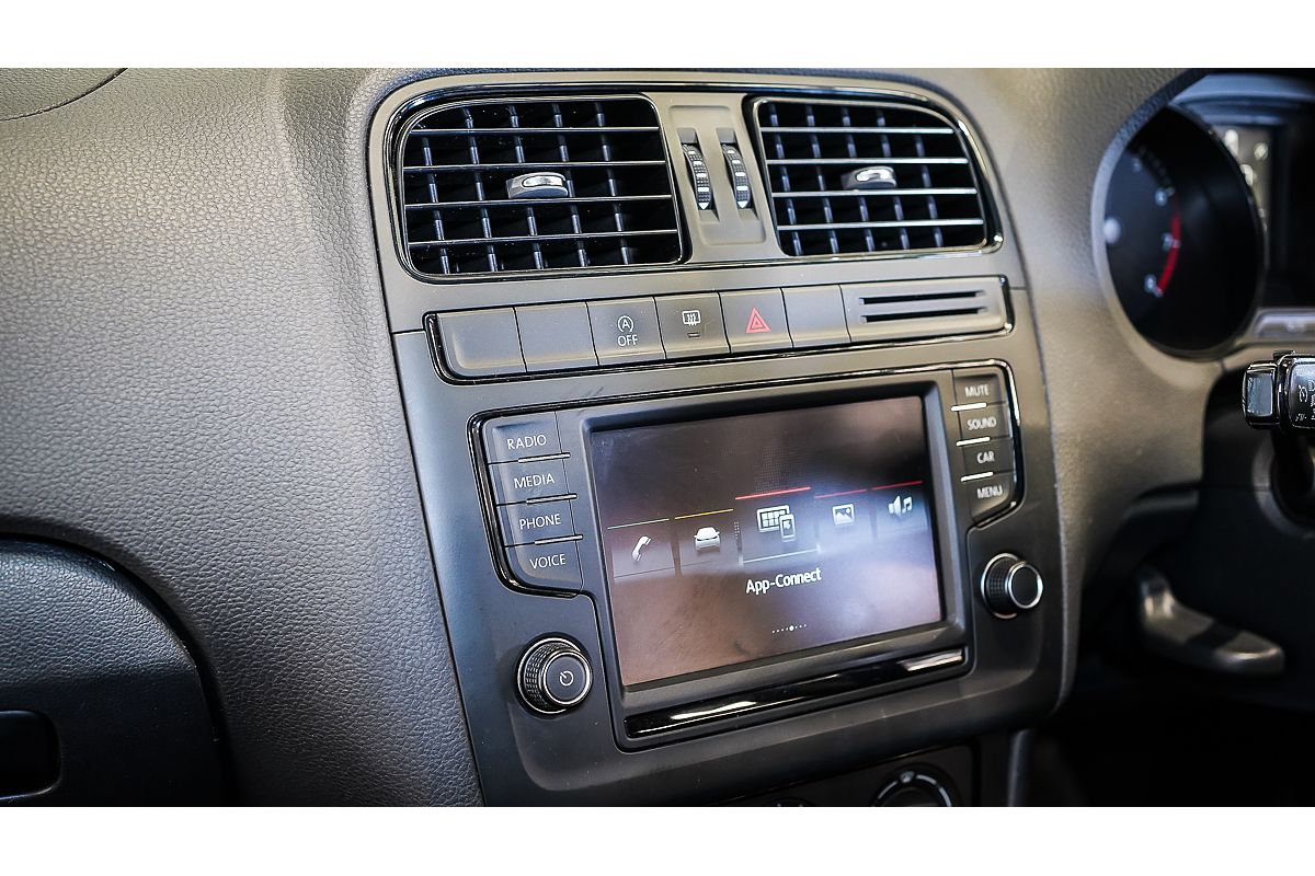 2015 Volkswagen Polo 66TSI Trendline 6R
