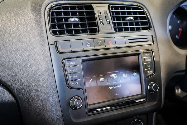 2015 Volkswagen Polo 66TSI Trendline 6R