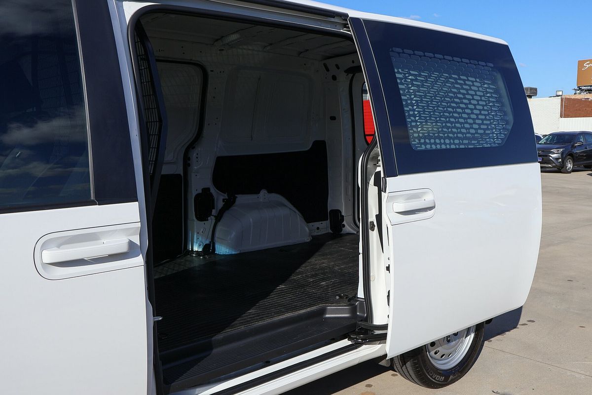 2024 Hyundai STARIA LOAD US4.V2