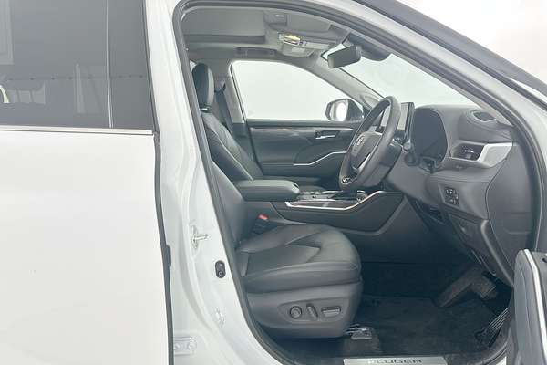 2024 Toyota Kluger Grande AXUH78R