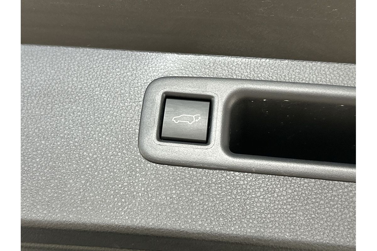 2024 Toyota Kluger Grande AXUH78R