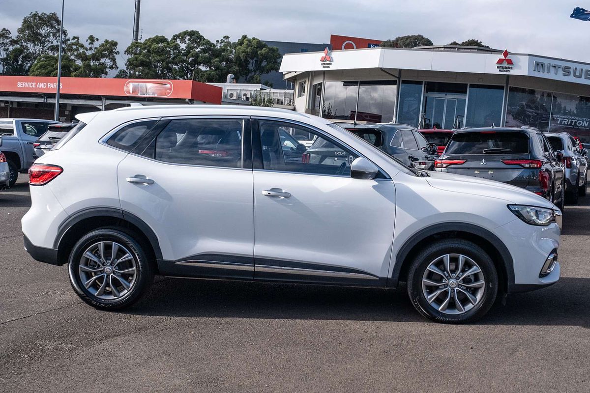 2022 MG HS Vibe SAS23