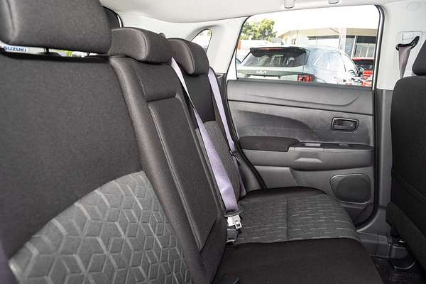 2025 Mitsubishi ASX MR XD
