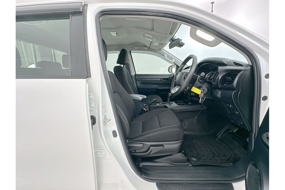 2020 Toyota Hilux SR GUN126R 4X4