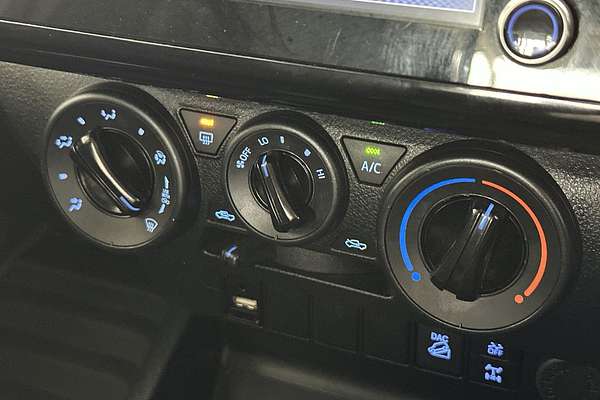 2020 Toyota Hilux SR GUN126R 4X4