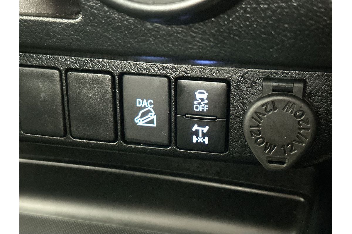 2020 Toyota Hilux SR GUN126R 4X4