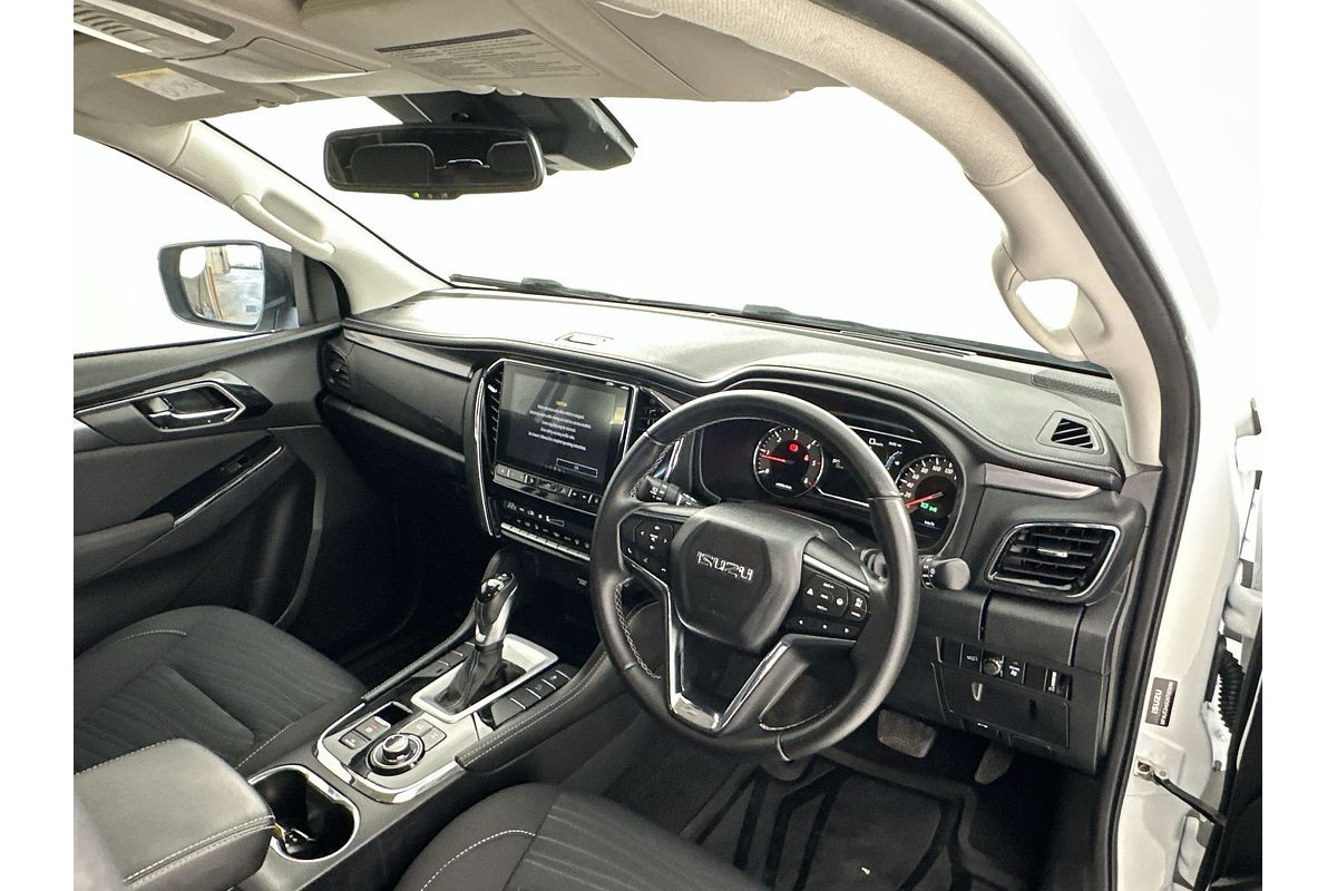 2022 Isuzu MU-X LS-U