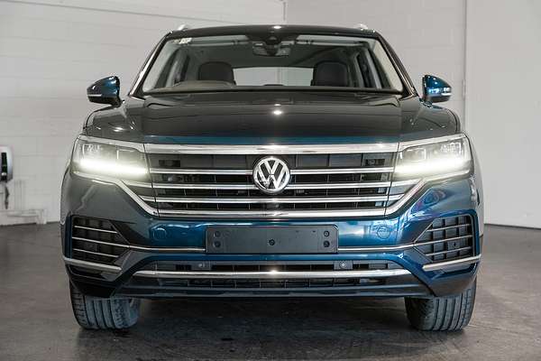 2019 Volkswagen Touareg 190TDI Launch Edition CR