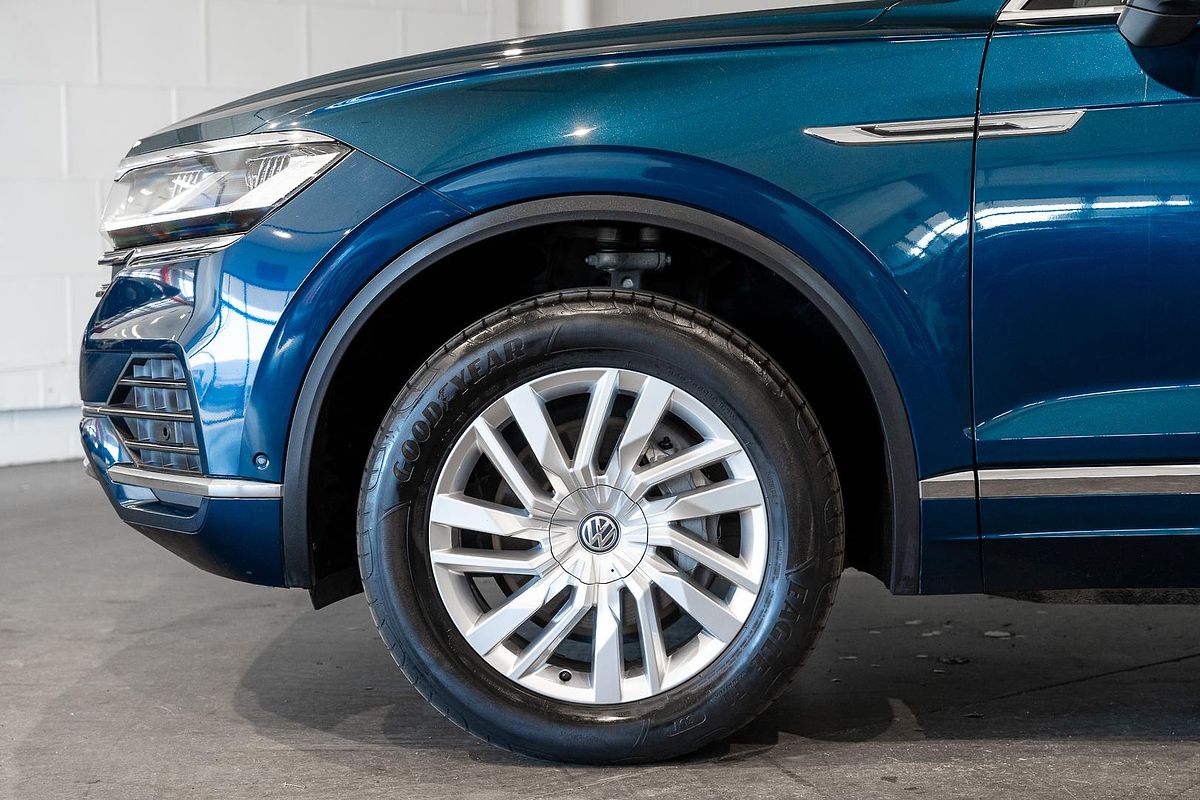 2019 Volkswagen Touareg 190TDI Launch Edition CR