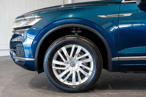 2019 Volkswagen Touareg 190TDI Launch Edition CR