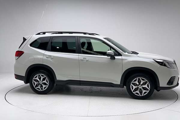 2023 Subaru Forester 2.5i S5