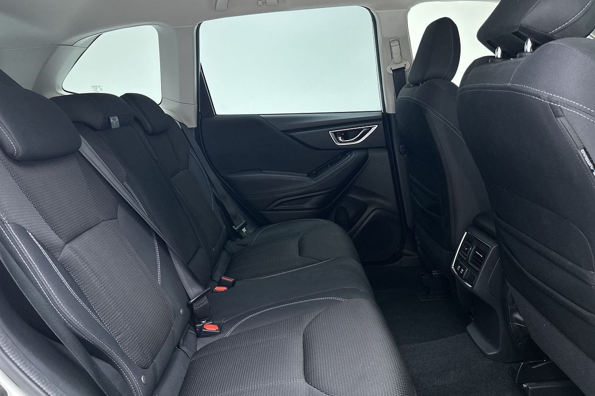 2023 Subaru Forester 2.5i S5