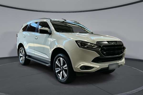 2023 Isuzu MU-X LS-T