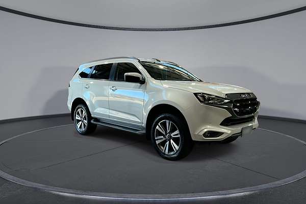 2023 Isuzu MU-X LS-T