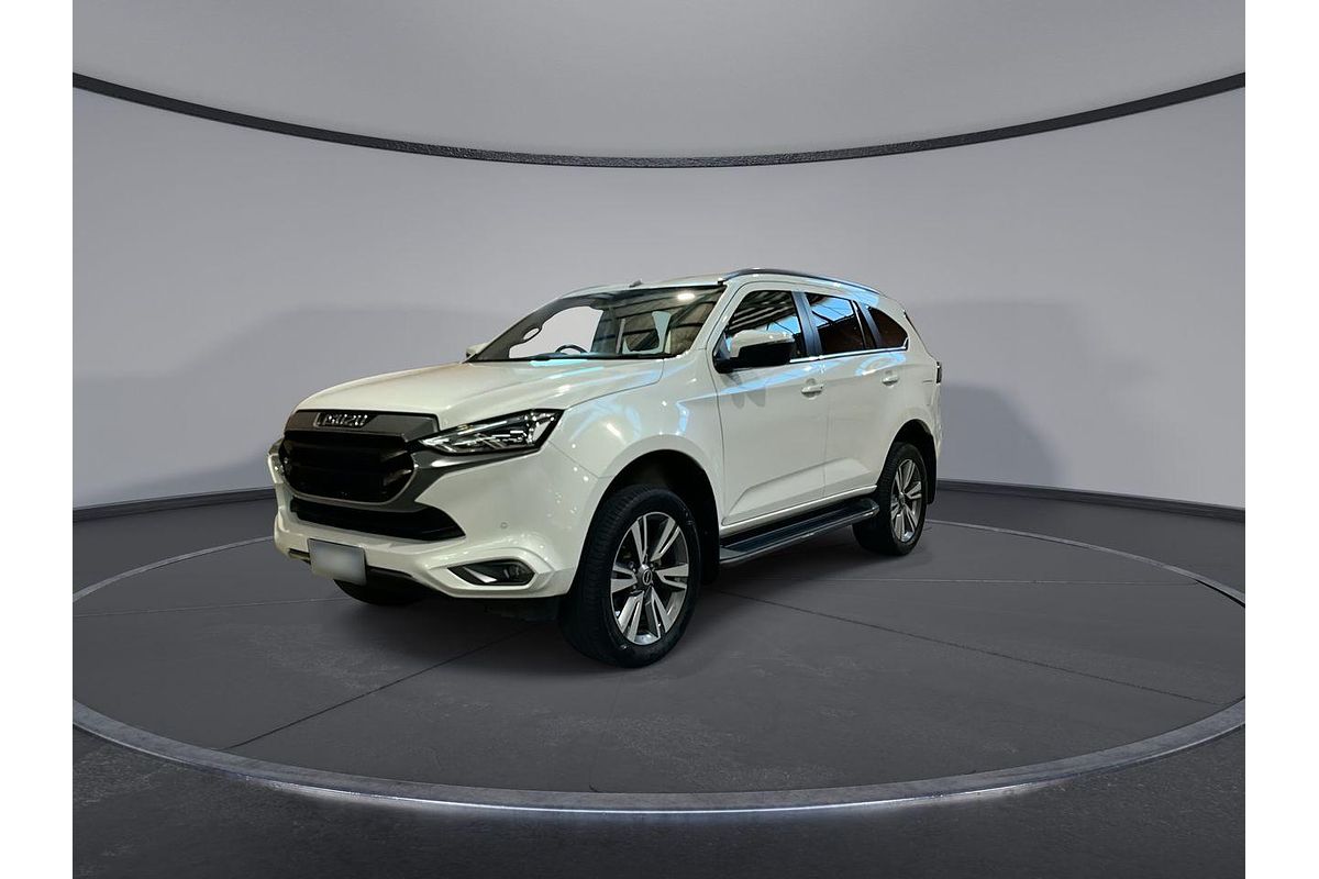 2023 Isuzu MU-X LS-T
