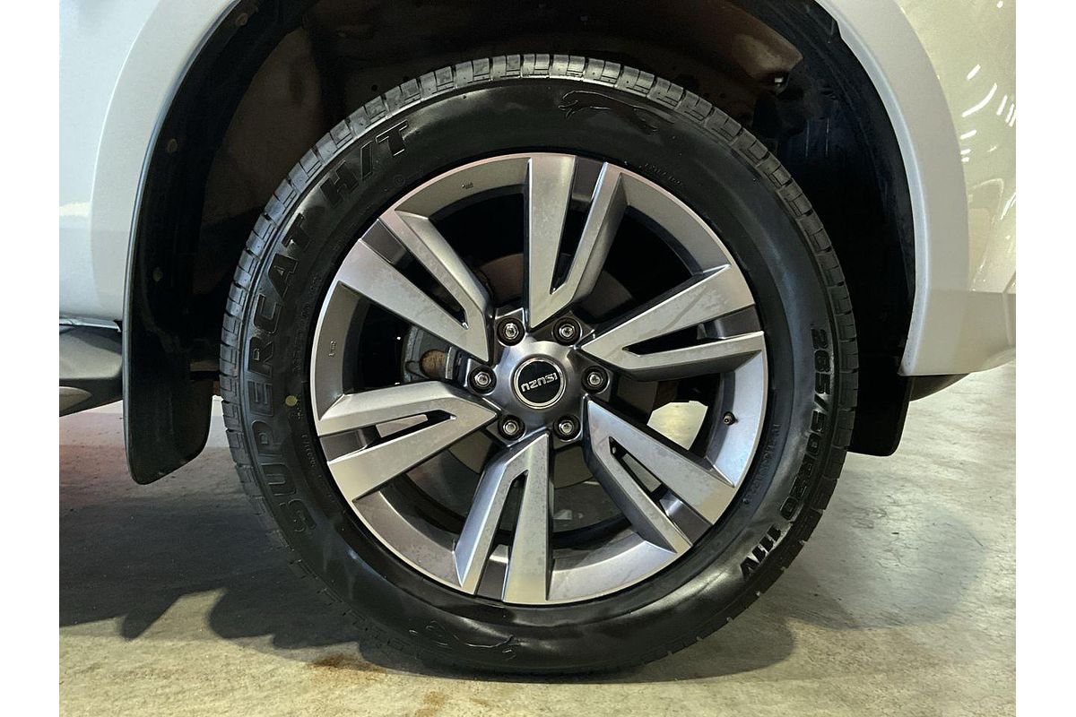 2023 Isuzu MU-X LS-T