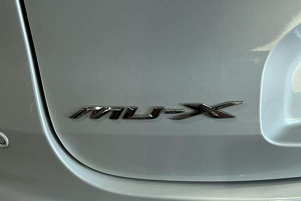 2023 Isuzu MU-X LS-T