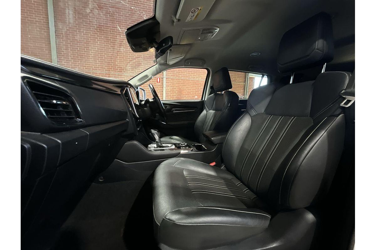 2023 Isuzu MU-X LS-T