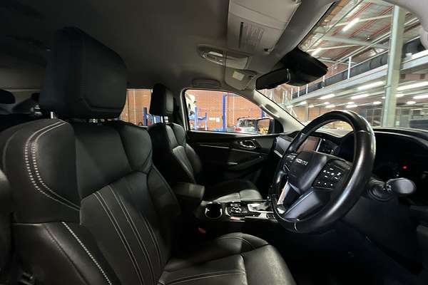 2023 Isuzu MU-X LS-T