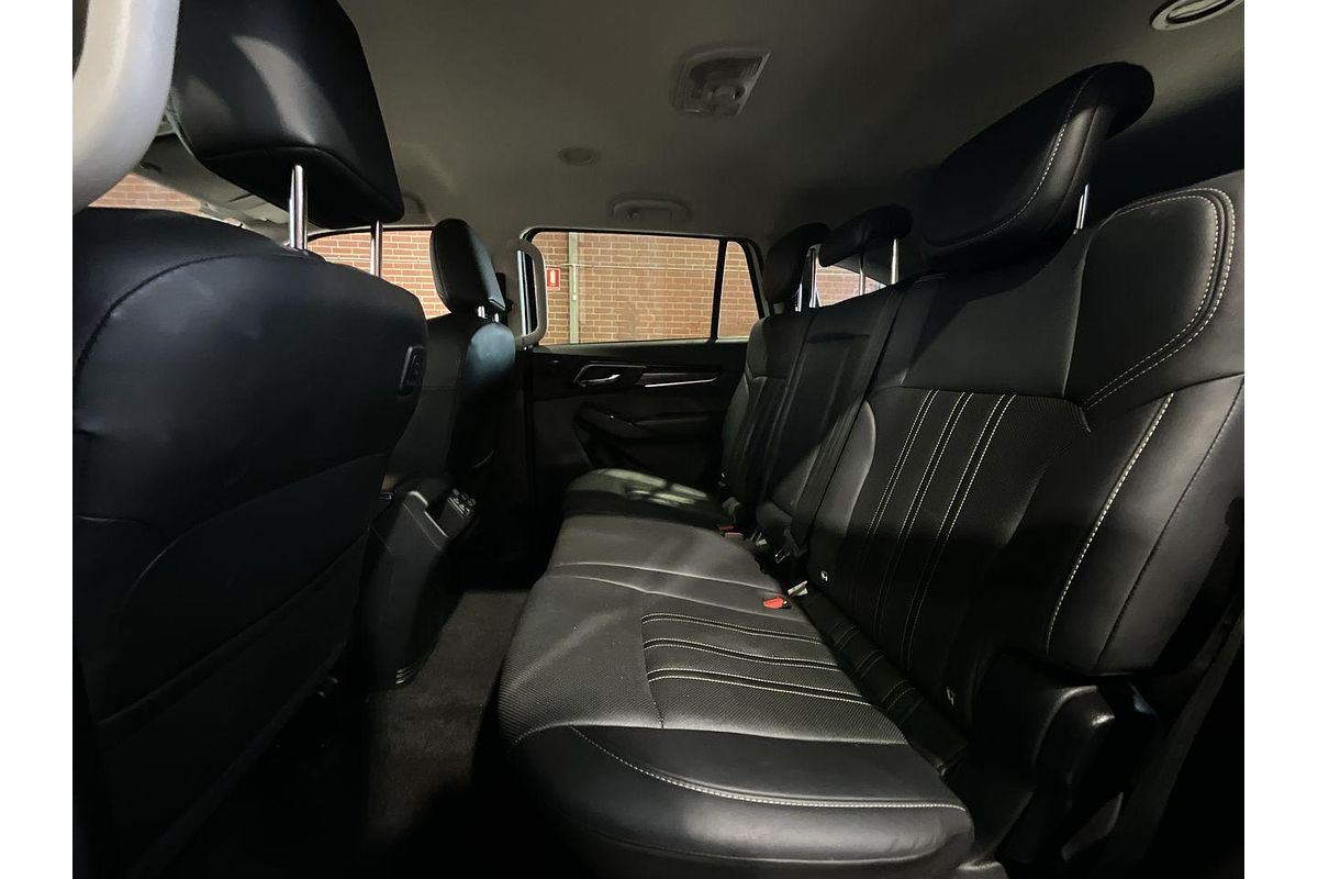 2023 Isuzu MU-X LS-T