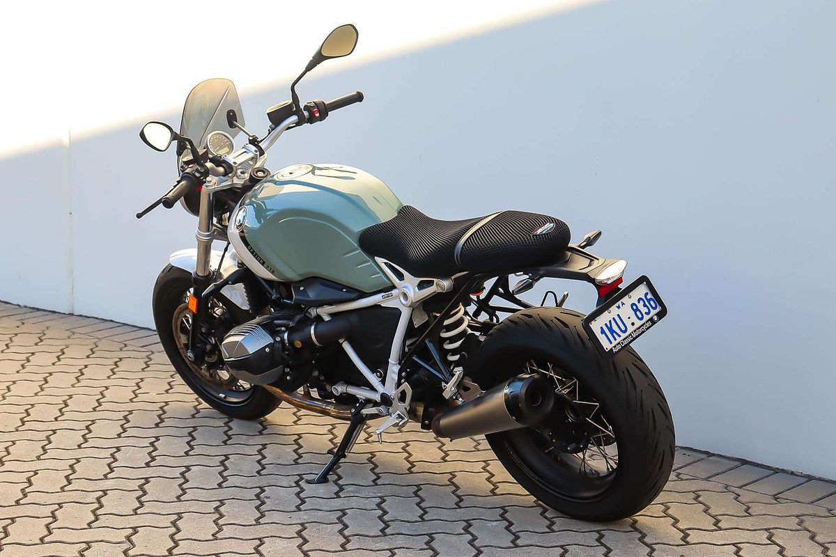 2023 BMW R SERIES