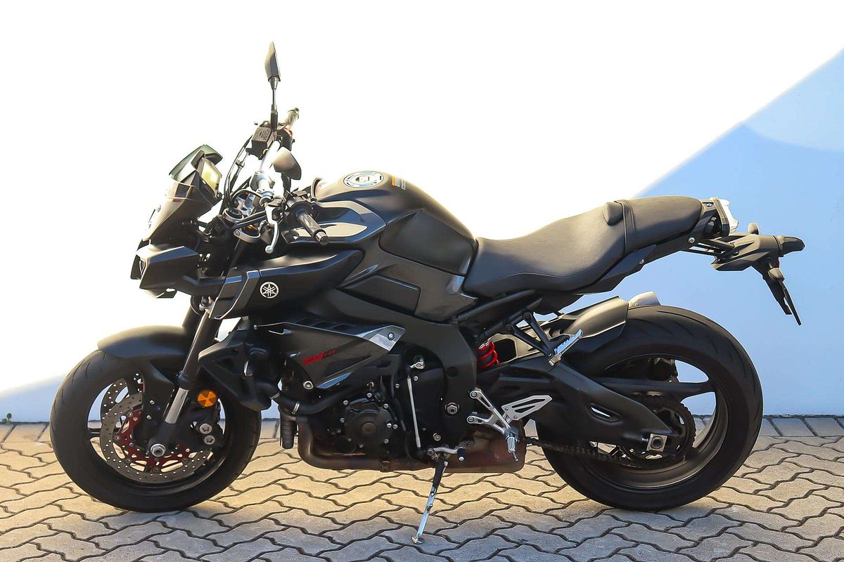 2016 Yamaha MT-10