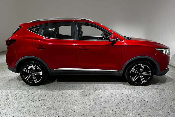 2018 MG ZS Essence AZS1